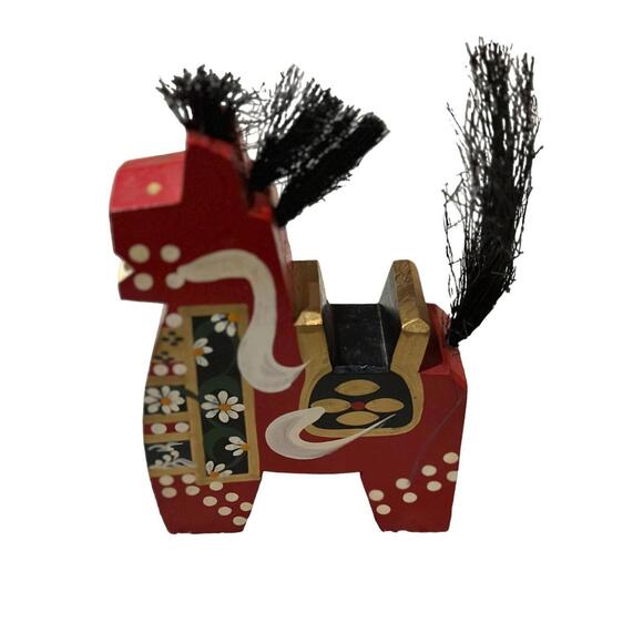 Vintage Handmade Set of 2 Japanese Yawata-Uma Wooden Horses Hachinohe Sculpture - Picture 6 of 10